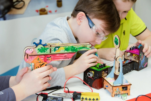 Pemotong Laser Kayu 3D untuk Sekolah